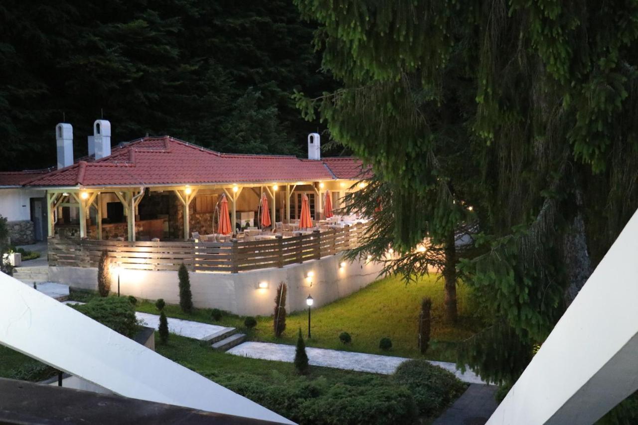 Hotel Trayal Kruševac Esterno foto