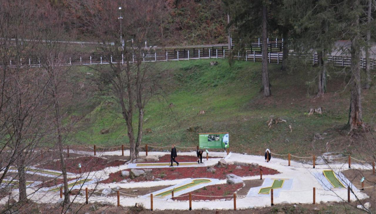 Hotel Trayal Kruševac Esterno foto