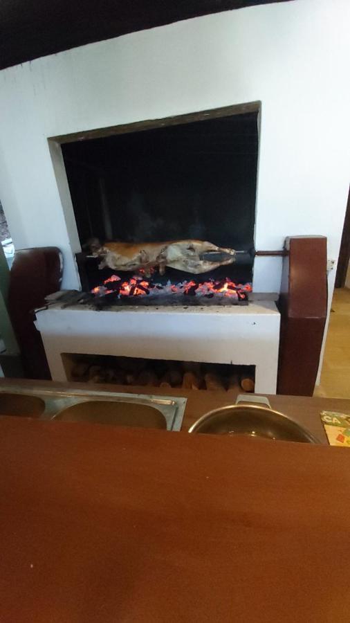 Hotel Trayal Kruševac Esterno foto