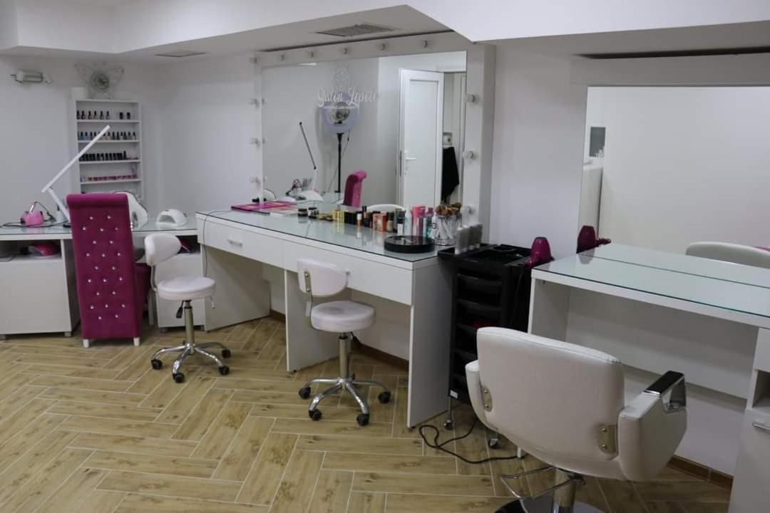 Hotel Trayal Kruševac Esterno foto